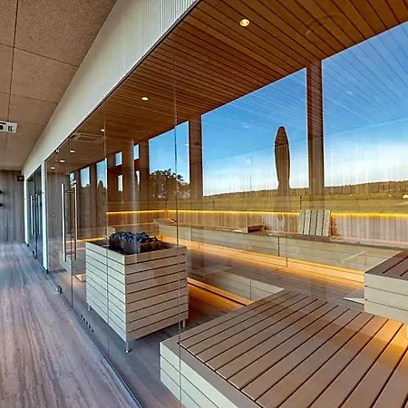 Hotel Glar Conference & 4*