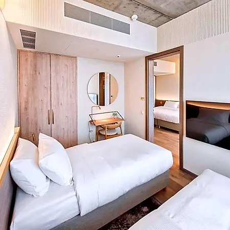 Glar Conference & Hotel 4*